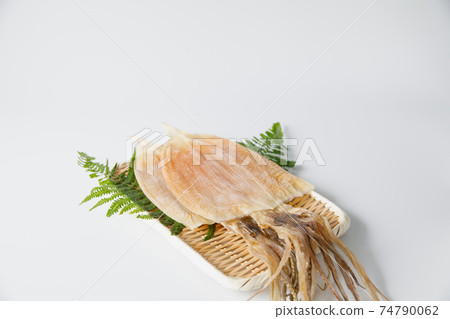 Ingredients: dried squid with emperor, dried squid, side dish of sake, lucky charm, Ingredients: dried squid with emperor, dried squid, side dish of sake, lucky charm, 74790062
