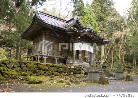Towada Shrine Precincts 74792053