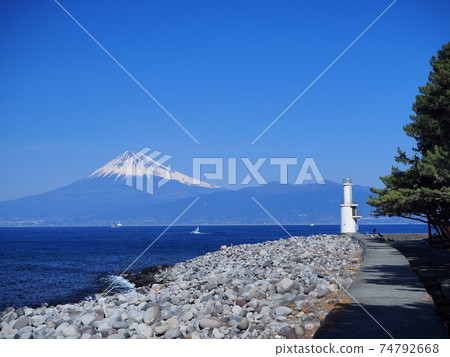 Shizuoka Prefecture Heda Lighthouse and Fuji February 74792668