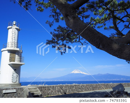 Shizuoka Prefecture Heda Lighthouse and Fuji February 74793391