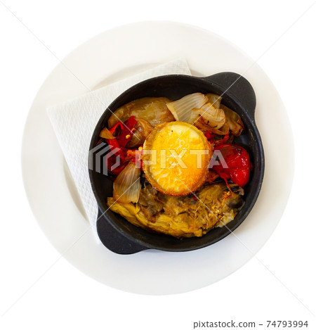Traditional Spanish vegetable escalibada with melted goat cheese Traditional Spanish vegetable escalibada with melted goat cheese 74793994