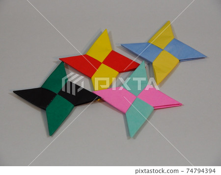 Origami shuriken 74794394