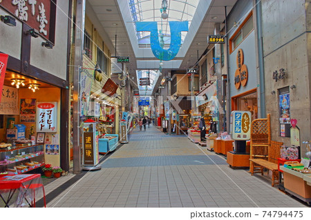 [愛媛縣松山市]道後溫泉道後商店街 74794475