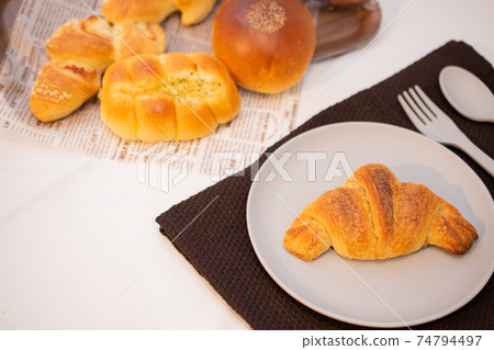 Bread 4 Bread 4 74794497