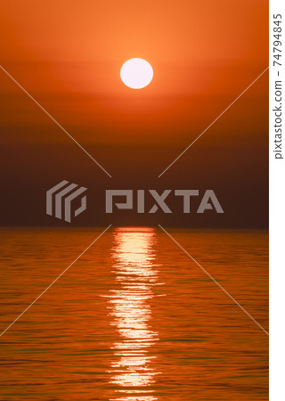Winter sunrise in Tokyo Bay 20210222 Winter sunrise in Tokyo Bay 20210222 74794845