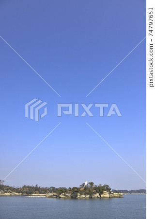 宮城:松島灣一個小港口的風景 宮城:松島灣一個小港口的風景 74797651