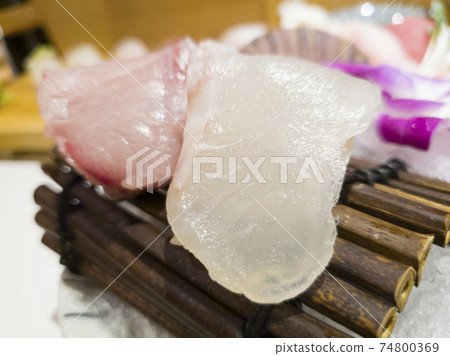 Fresh flounder and sea bream sushi Fresh flounder and sea bream sushi 74800369