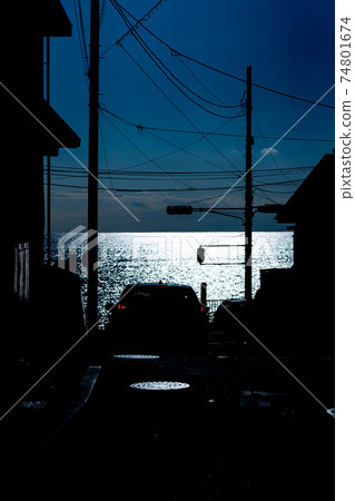 Kanagawa Prefecture Enoden Train Enoshima Early Morning Asahi Sunrise Morning Sunny Sea Summer Surfing Outdoor Shonan Kanagawa Prefecture Enoden Train Enoshima Early Morning Asahi Sunrise Morning Sunny Sea Summer Surfing Outdoor Shonan 74801674