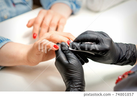 Manicurist leaks female red nails 74801857