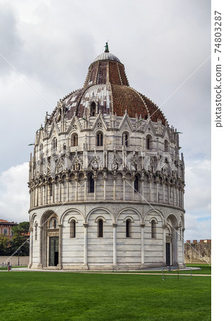 Pisa Baptistry, Italy 74803287