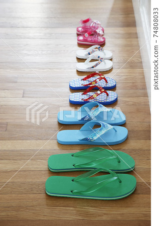 STOCK PHOTOGRAPHY PHOTOS 74808033