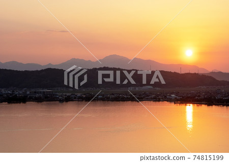 Lakeside dusk Cycling image (Togoike Izumoyama Observatory) 74815199