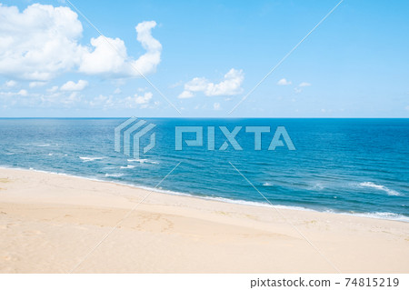 Sea of Japan seen from Tottori Sand Dunes Sea of Japan seen from Tottori Sand Dunes 74815219