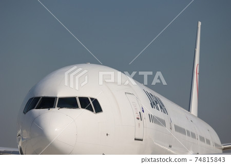 白色飛機(B777-300) 白色飛機(B777-300) 74815843