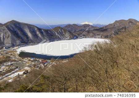 榛名山 榛名富士山 榛名湖 冬天的景色 照片素材 圖片 圖庫