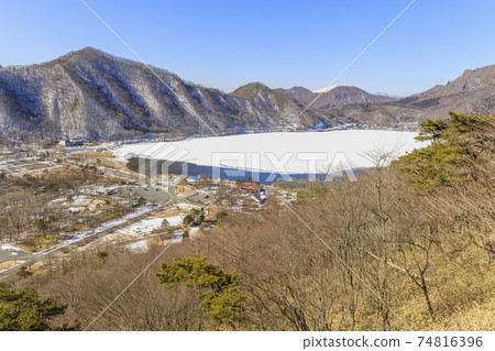 榛名山 榛名富士山 榛名湖 冬天的景色 照片素材 圖片 圖庫