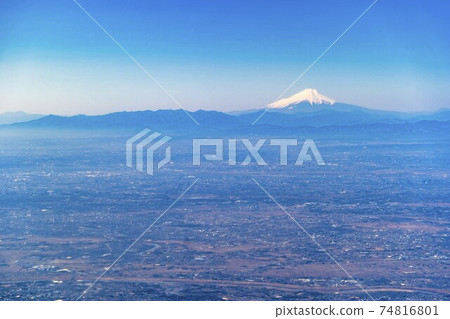 Scenery of Mt. Fuji and the Kanto Plain Aerial view 74816801