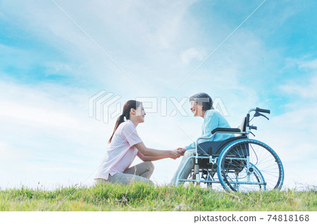 戶外護理日托 74818168