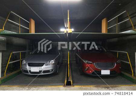 地下車庫 三維機械停車場 照片素材 圖片 圖庫 地下車庫 三維機械停車場 照片素材 圖片 圖庫