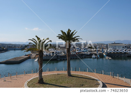 Early spring at Kawage Marina 74823650