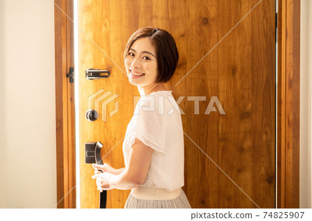 Beautiful Japanese women 74825907