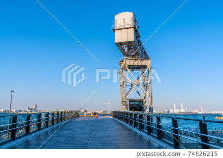 Yokohama cityscape of Japan It's like "early summer" cheerful. I want Yokohama Hammerhead etc. 74826215