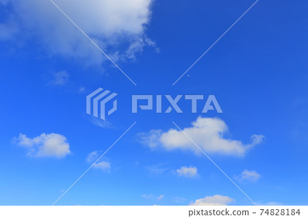 Blue sky, clouds and moon cumulus Blue sky, clouds and moon cumulus 74828184