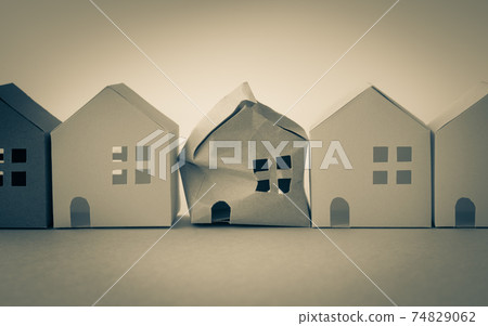 留下空置房屋的麻煩不良財產老年房地產業主未知土地 74829062