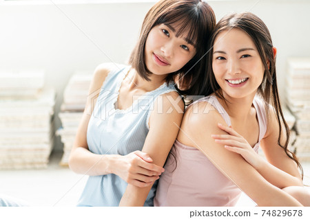 年輕女性的身體護理 74829678