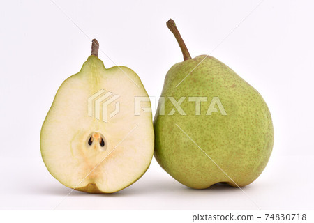 Pear  74830718