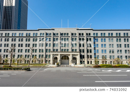 東京都千代田區財務省國稅局 74831092