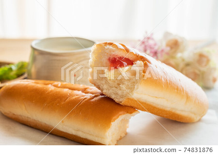 果醬黃油麵包 74831876