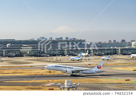 機場風光：飛機起飛和東京大田區富士山 74832154