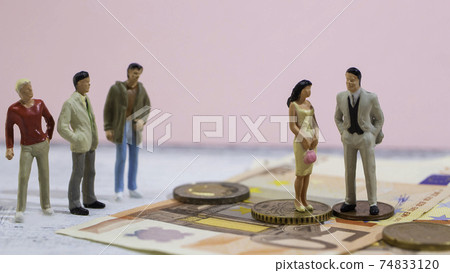 Young, pretty, ambitious women and low-income, unpopular men who want to marry a man with money Young, pretty, ambitious women and low-income, unpopular men who want to marry a man with money 74833120