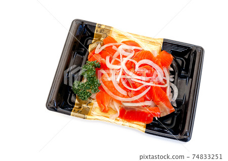 包裝鮭魚醃料，超級鱒魚鮭魚生魚片 74833251