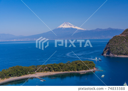 (Shizuoka Prefecture) Mt. Fuji seen from Nishiizu Toda (Shizuoka Prefecture) Mt. Fuji seen from Nishiizu Toda 74833388