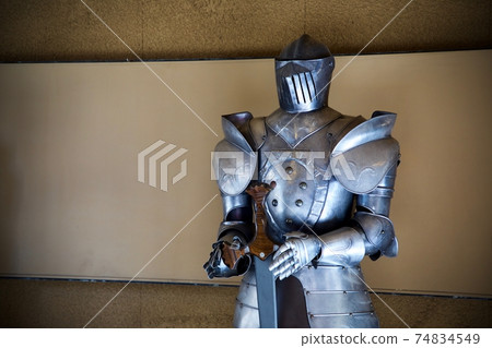 Western armor 74834549