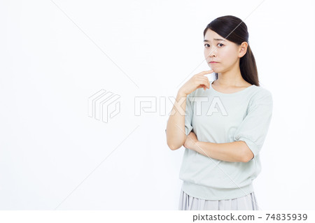 30多歲女性白色背景畫像 照片素材 圖片 圖庫