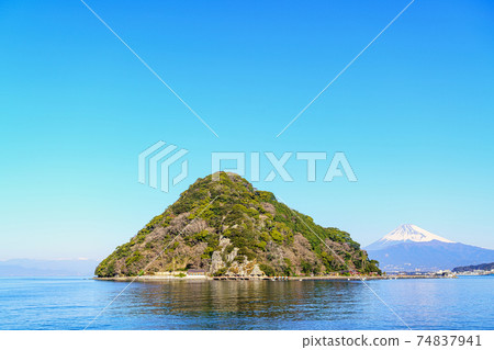 [靜岡縣]雪山富士山和駿河灣 74837941