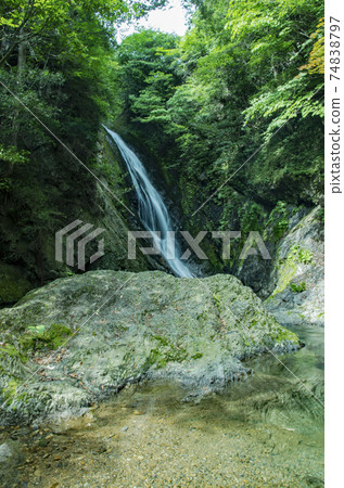 飛ida金山橫谷峽谷四瀑布 飛ida金山橫谷峽谷四瀑布 74838797