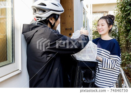 Delivery lunch delivery 74840730