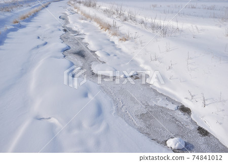 winter river 74841012