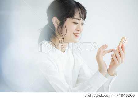 Smartphone living 74846260