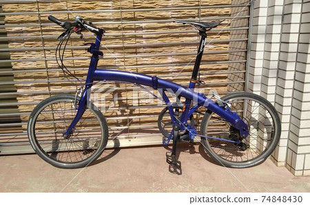Small bicycle 74848430