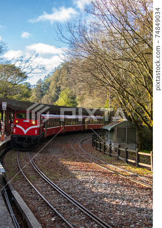 阿里山 對高岳觀日出景色 74849034