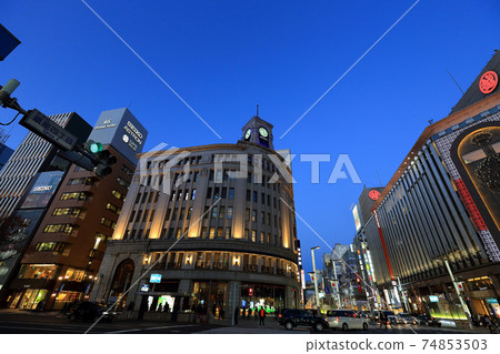 Night view of Tokyo Ginza 4-chome intersection 74853503