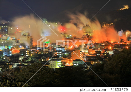 [Oita Prefecture] Kannawa Onsen night view of Yukemuri (Beppu Onsen) 74853779