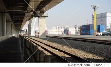 Yokohama, Kanagawa Seaside Railway, Yokohama Honmoku Station 74855908