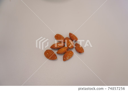 Almond Almond 74857256