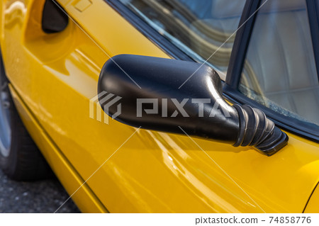 Rearview mirror old outer rear view mirror 74858776